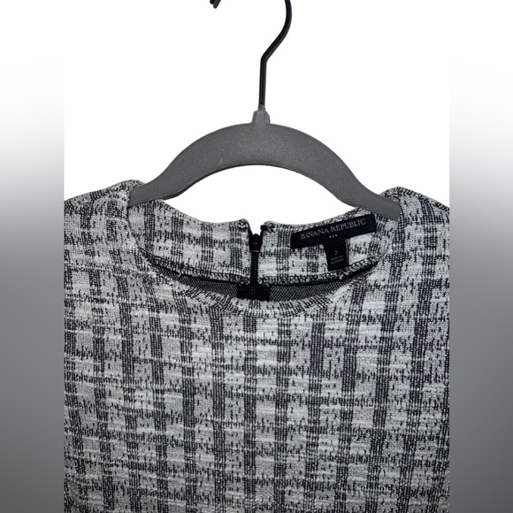 Banana Republic Pencil Dress - Picture 5 of 5